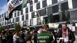 Seit mehreren Tage besetzt eine Aktivistengruppe die Eingangshalle der Universität Lausanne. Die Studierenden fordern den Boykott israelischer akademischer Einrichtungen und einen sofortigen Waffenstillstand in Gaza.