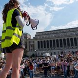 Seit Wochen wird an amerikanischen Hochschulen, wie hier an der Columbia University in New York, gegen den Krieg in Gaza protestiert. Da es dabei immer wieder zu Ausschreitungen kommt, hat die Universität nun die zentrale Abschlussfeier abgesagt. Inzwischen sind die Proteste in Europa angekommen ...