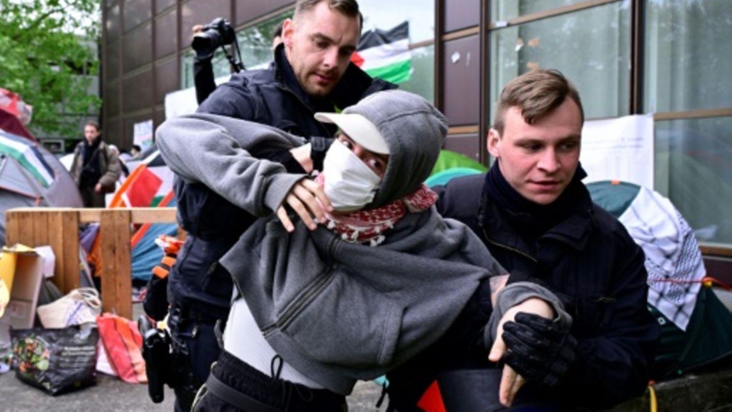 79 vorübergehende Festnahmen bei propalästinensischem Protestcamp an Berliner FU