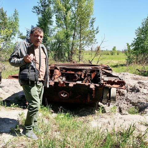 Botany professor Ivan Moysiyenko documents the influence of war on the environment in Ukraine