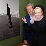 Sunnyi Melles mit Ehemann Peter Prinz zu Sayn-Wittgenstein-Sayn, einem früheren BMW-Manager, auf einer Fotoaustellung der Werke der "Mammarazza" in München