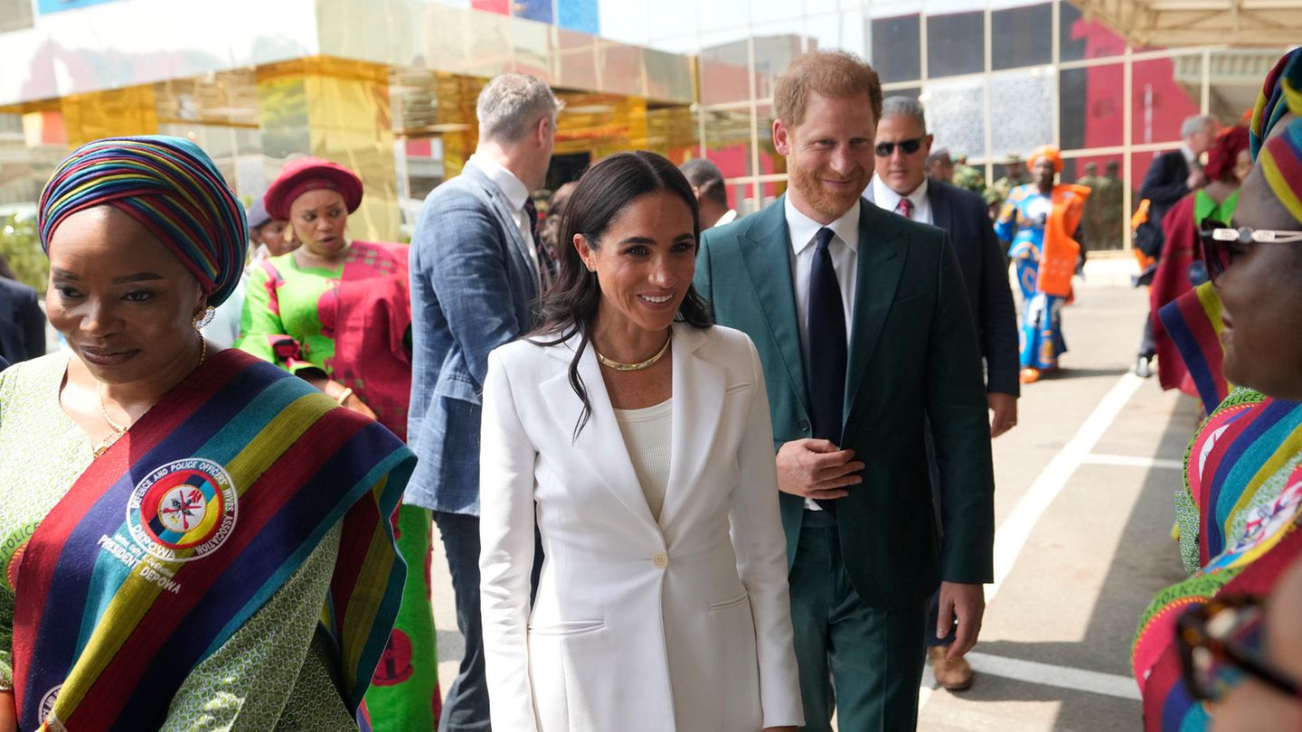 Afrika-Tour: Prinz Harry und Herzogin Meghan in Nigeria: Tag 1 ihrer Reise in Bildern