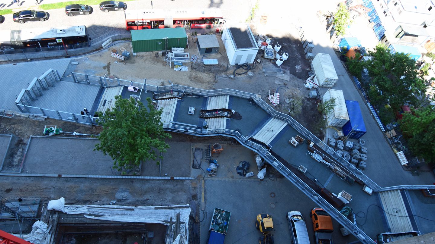 Blick von der Dachterrasse des Bunkers