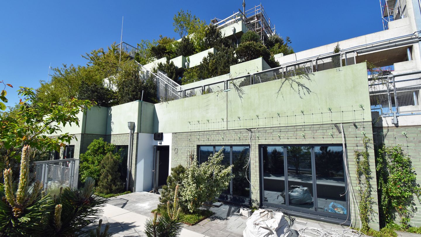 Hotel auf Weltkriegsbunker Im Himmel über Hamburg schweben STERN.de