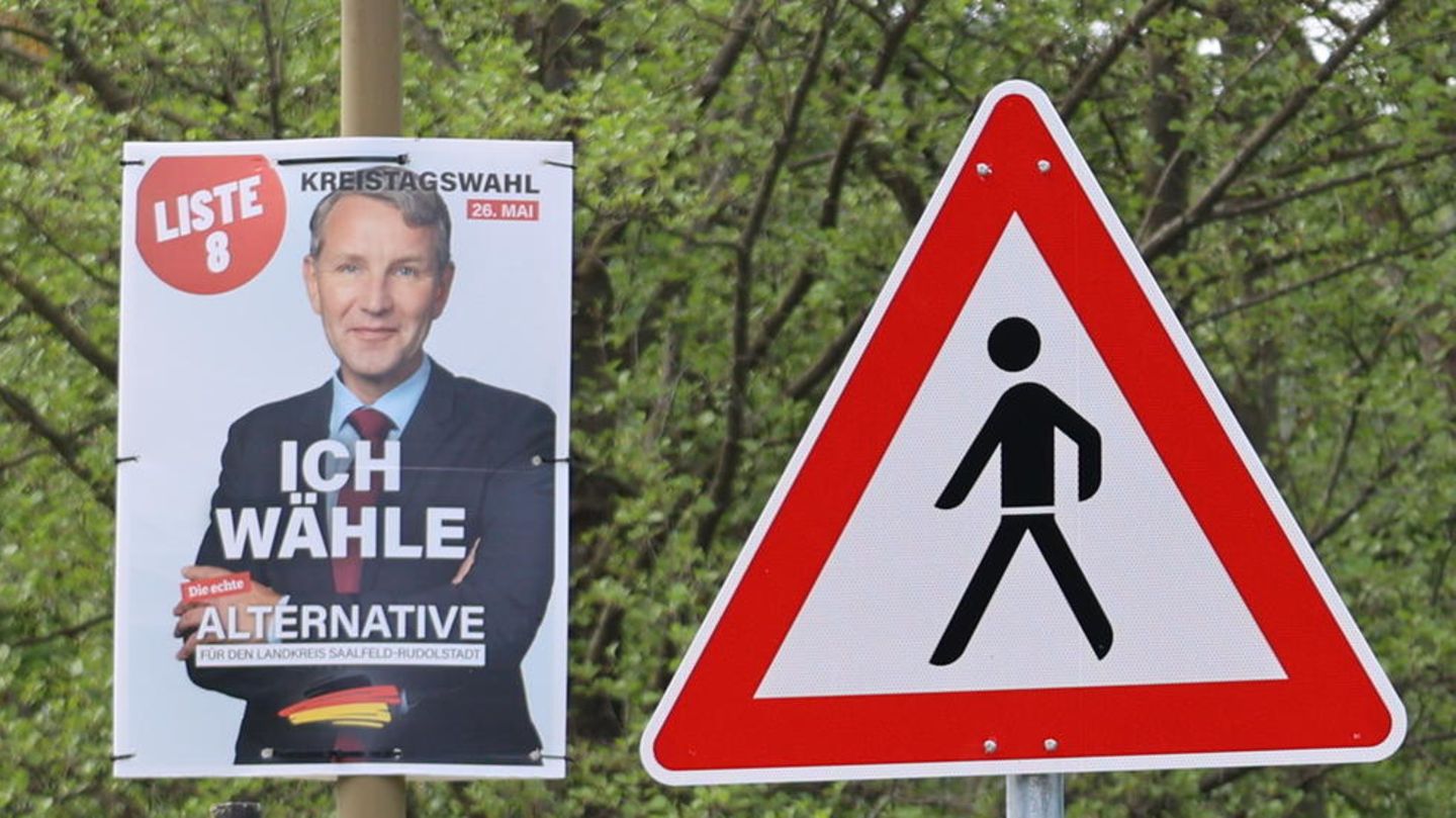 Björn Höcke auf einem Wahlplakat