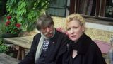 Theatermacher George Tabori war Familie Melles über drei Generation verbunden. Bereits Sunnyis Großmutter, die ungarische Filmschauspielerin Lóth Ila, hatte mit ihm gearbeitet