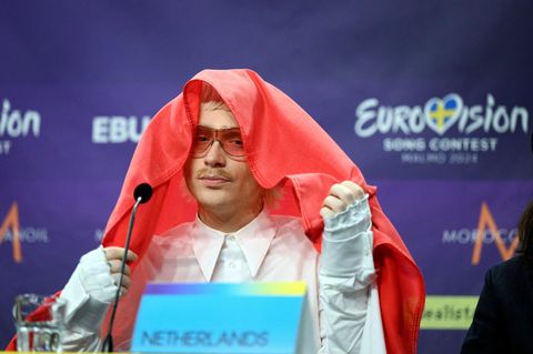 Joost Klein war am Samstag vom ESC disqualifiziert worden. Am Donnerstag hatte er sich während einer Rede der israelischen Teilnehmerin Eden Gola demonstrativ hinter seiner Fahne versteckt