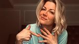 Nina Bott zeigt ihren Ehering