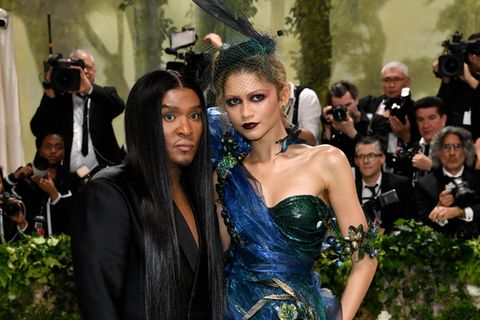 Schauspielerin Zendaya und ihr Stylist Law Roach auf dem roten Teppich