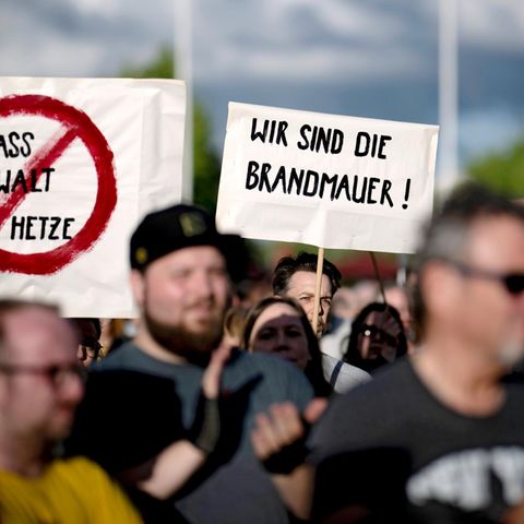 Nach dem Angriff auf Matthias Ecke demonstrierten Tausende