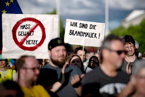 Nach dem Angriff auf Matthias Ecke demonstrierten Tausende