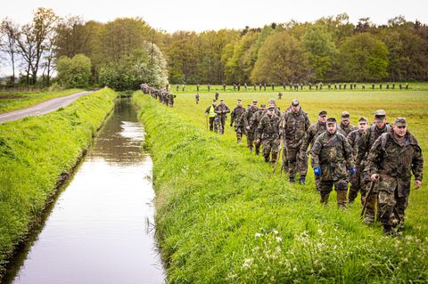 Vermisstenfall Arian: Mehrere Tage suchten 1200 Einsätzkräfte von Polizei, Bundeswehr, DRK, DLRG und THW nach dem Jungen – ohne Erfolg