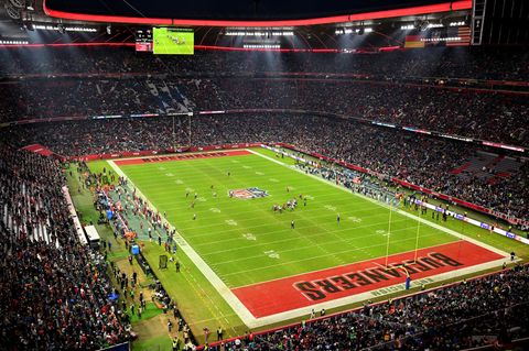 Die Allianz Arena beim ersten Spiel der NFL auf deutschem Boden im November 2022. Dieses Jahr treffen dort die Carolina Panthers auf die New York Giants.