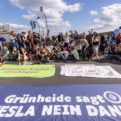 Protest gegen Tesla Erweiterung