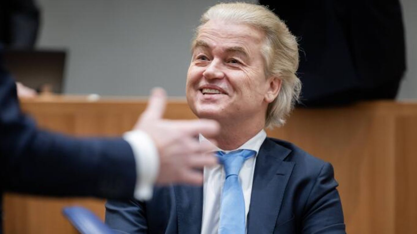 Halbes Jahr nach Wahl: Rechtsruck in den Niederlanden: Parteien einigen sich auf Regierungskoalition mit Populist Wilders