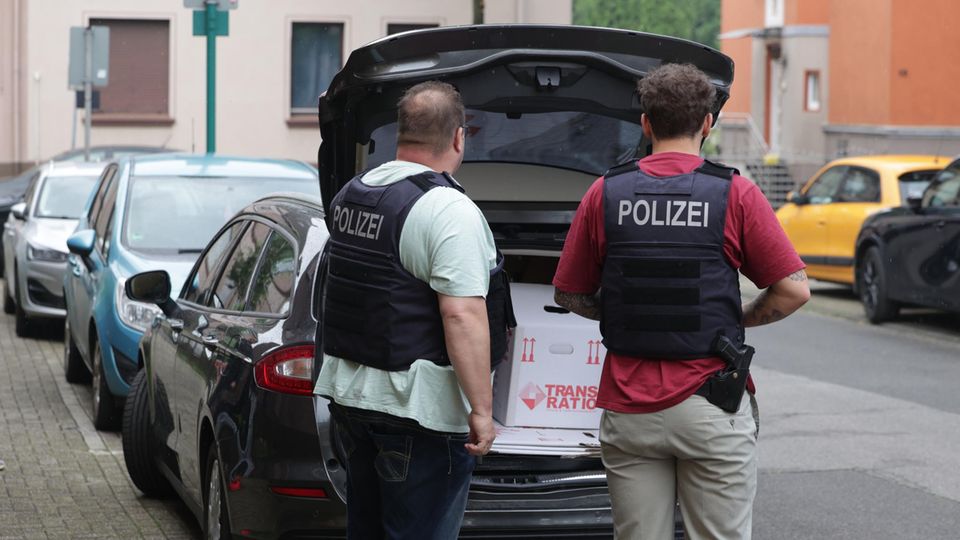 Israel-Gaza-Krieg: Nach Billigung von Hamas-Morden: Razzia beim Verein "Palästina Solidarität Duisburg"