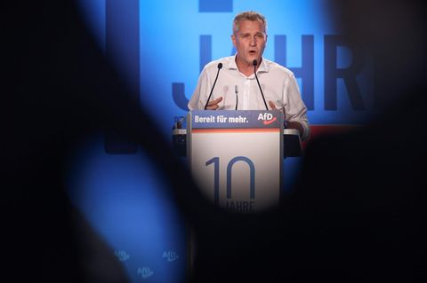 Der bayerische AfD-Bundestagsabgeordnete Petr Bystron auf dem Parteitag in Magdeburg im Sommer 2023. Dort wurde er auf Platz zwei der Europawahl-Liste gewählt. 