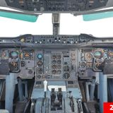 2. Generation Passagierjets, seit 1964: Unter anderem fortgeschrittenere Autopiloten- und automatische Schubsteuerungssysteme