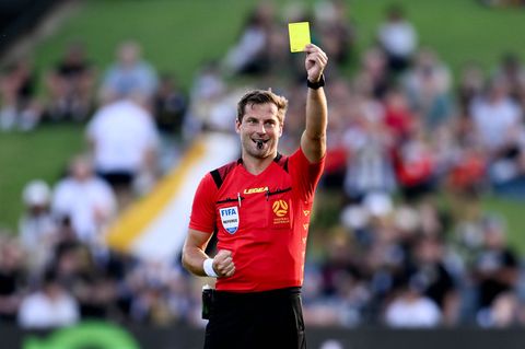 Fußball-Schiedsrichter in Australien