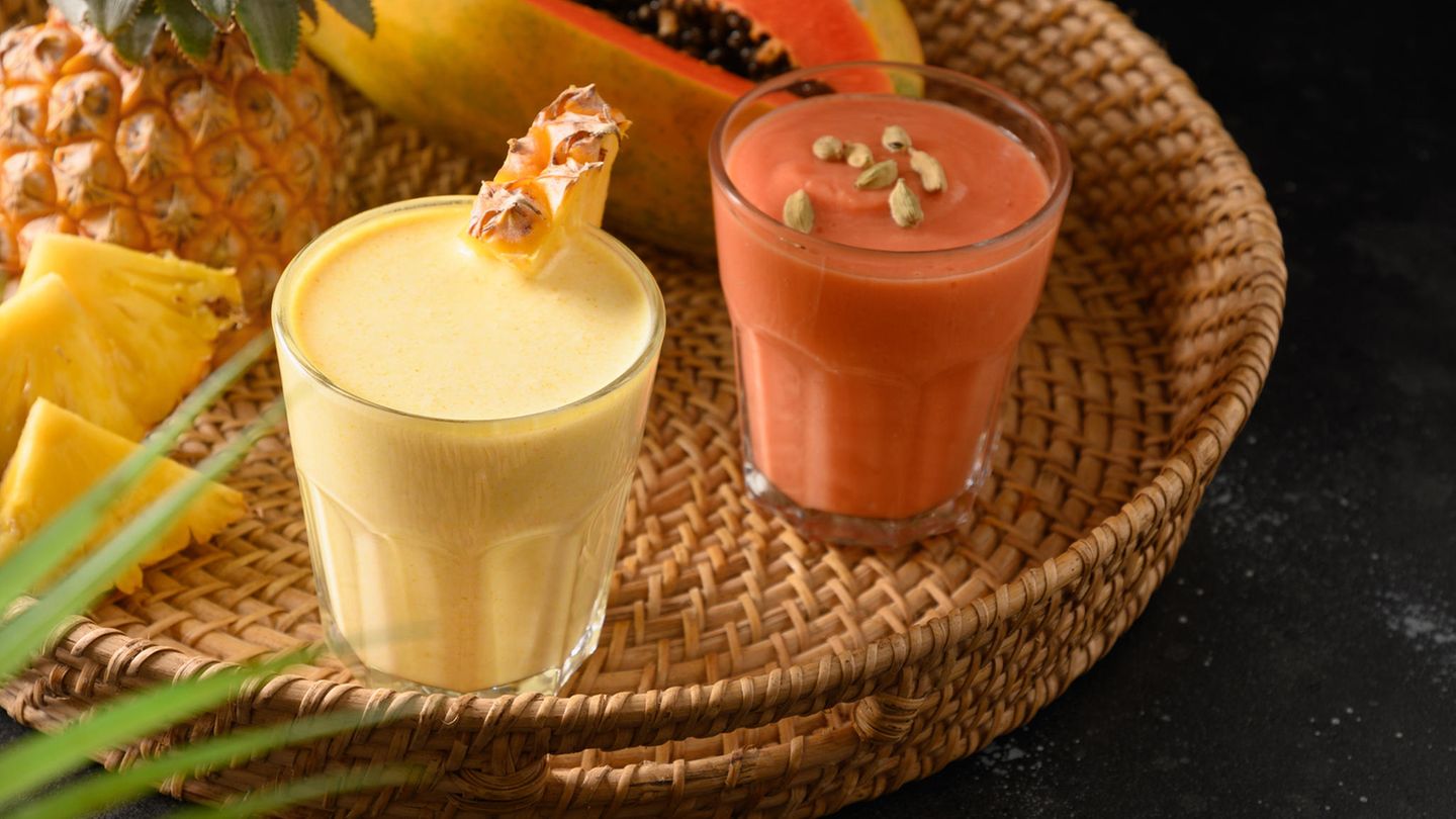 Lassi, Buttermilch, Kefir sind Basis hervorragender Sommergetränke zum effektiven, langanhaltenden Abkühlen Lassi, Buttermilch, Kefir sind Basis hervorragender Sommergetränke zum effektiven, langanhaltenden Abkühlen