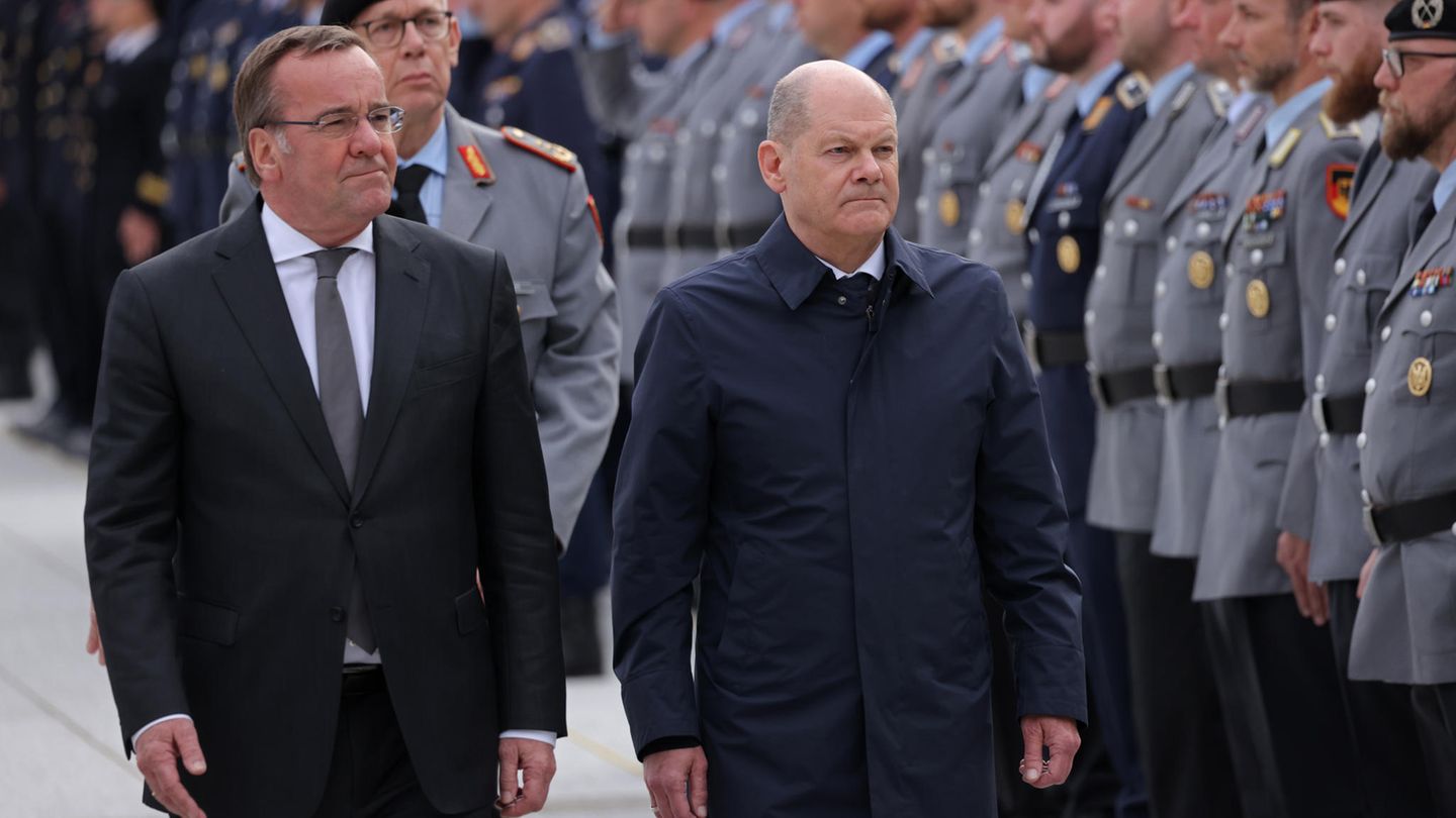 Boris Pistorius und Olaf Scholz zu Besuch bei der Bundeswehr