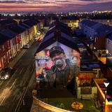 Das vielleicht eindrucksvollste Wandbild von Klopp: Nur unweit der Anfield Road wurde eine komplette Hauswand dem Trainer gewidmet.