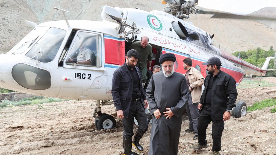 Irans Präsident Ebrahim Raisi ist bei einem Hubschrauber-Absturz ums Leben gekommen (Archivbild)