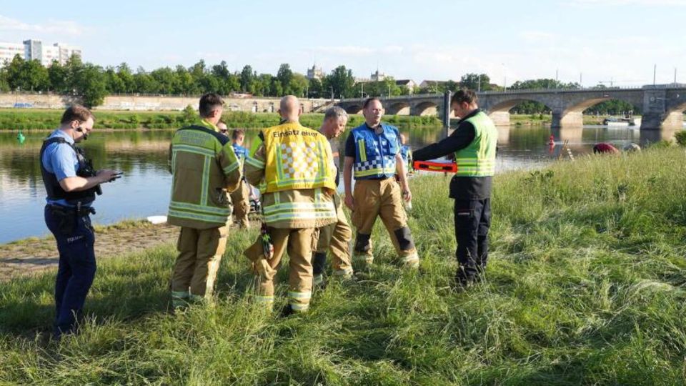 Rettungskräfte in Dresden