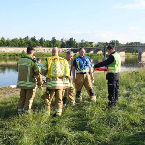 Rettungskräfte in Dresden