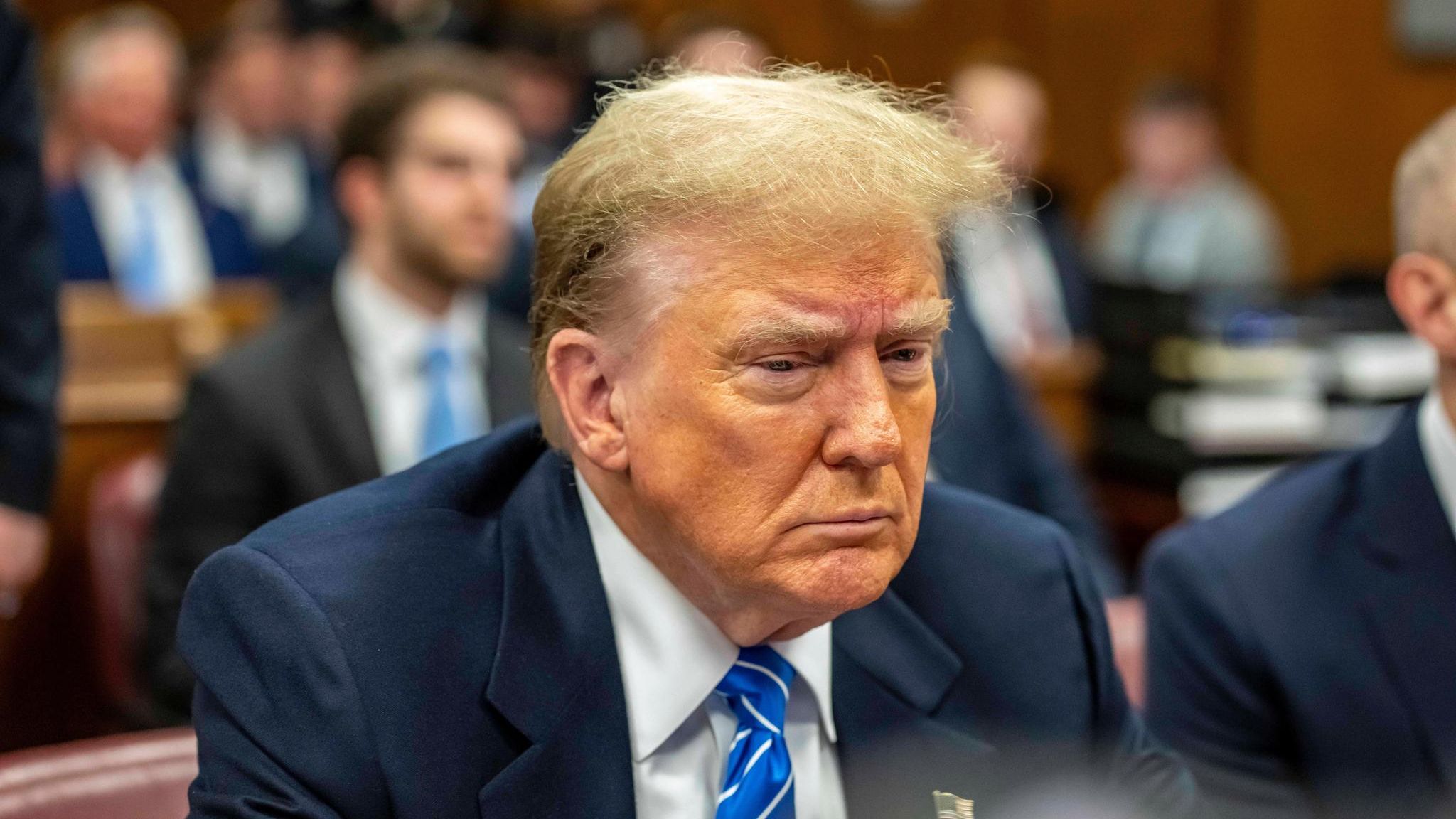 Donald Trump vor Gericht im Prozesssaal