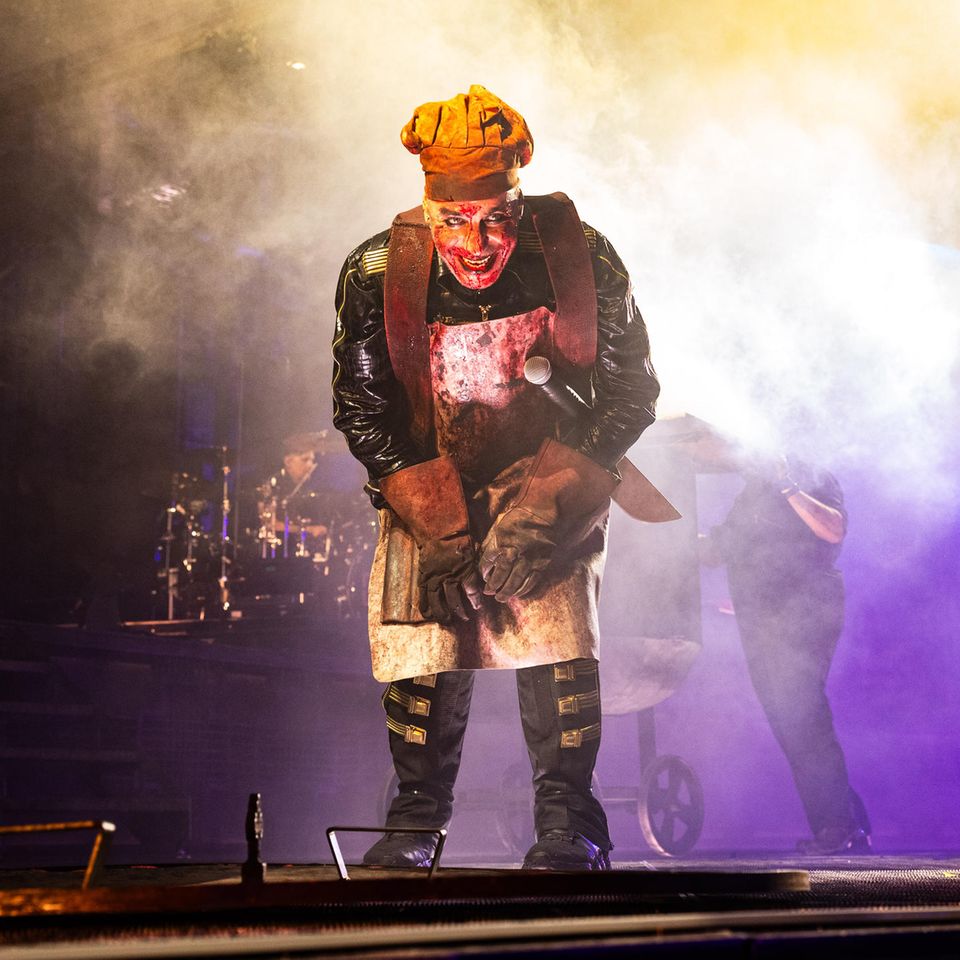 Rammstein: Till Lindemann auf der Bühne bei einem Konzert in Prag, 11. Mai 2024