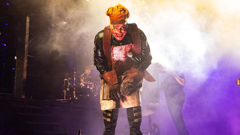 Rammstein: Till Lindemann auf der Bühne bei einem Konzert in Prag, 11. Mai 2024