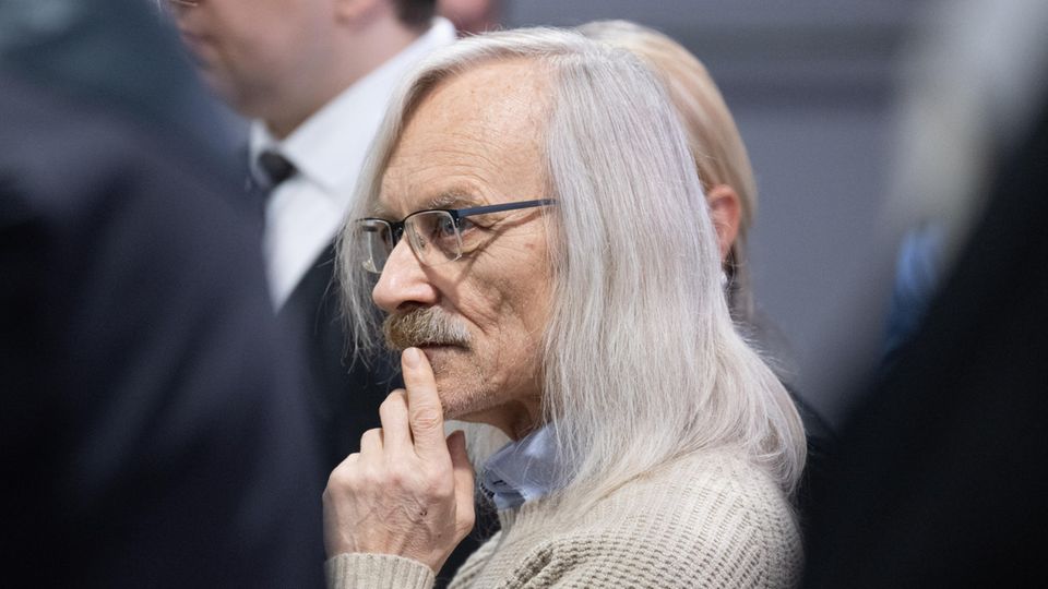Er vermutete Kinderschänder-Ring in der Politik: stern-Reporterin über Gefängnis-Interview mit Maximilian Eder