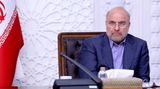 Viele Experten sahen ihn bereits vor Raisis Tod als nächsten Präsidenten: Parlamentspräsident Mohammed Bagher Ghalibafs gilt als konservativer Opportunist, mit Unterstützung der technokratischen Fraktion der Revolutionsgarden, Irans Elitestreitmacht.