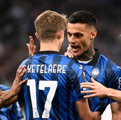 Auf Torjäger Gianluca Scamacca (2.v.l.) sollten die Bayer-Abwehr besonders achten
