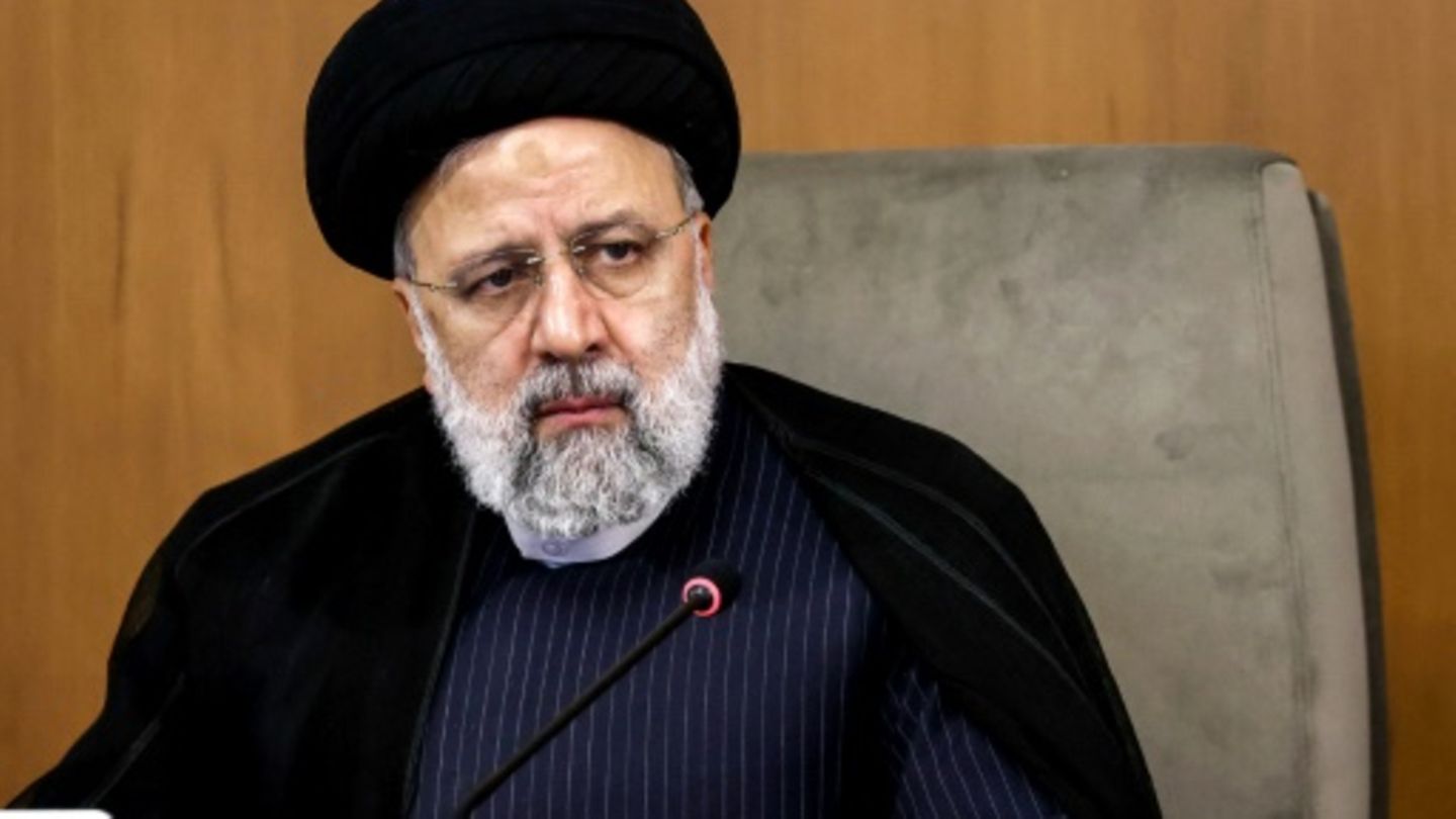 Verunglückter iranischer Präsident Raisi wird in seiner Heimatstadt beigesetzt
