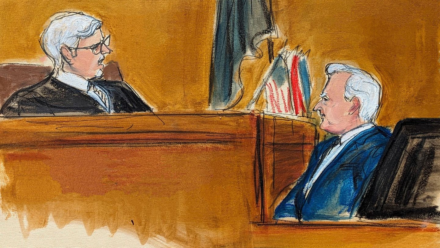 Eklat zu Wochenbeginn: Richter Juan Merchan rügt den Zeugen Robert Costello wegen seines "Anstands". Anlass ist dessen arrogantes Verhalten. Merchan ist sogar kurz davor, ihn aus dem Gerichtssaal werfen zu lassen