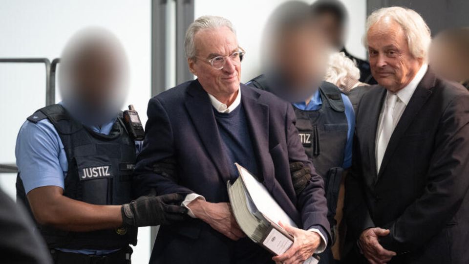 ReichsbürgerProzess ReußAnwalt weist Terrorvorwürfe zurück STERN.de