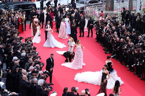 Eröffnungszeremonie  in Cannes, der Rote Teppich von oben