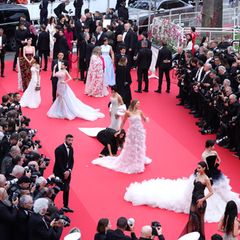Eröffnungszeremonie  in Cannes, der Rote Teppich von oben