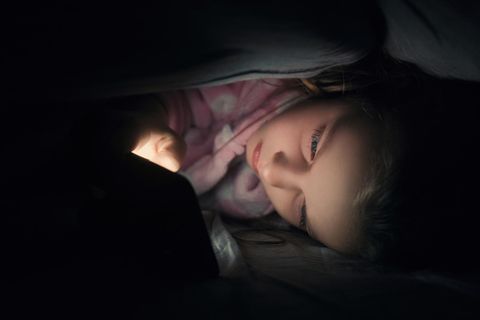 Bei der Social-Media-Mutprobe "Blackout Challenge" ist ein 13-jähriges Mädchen aus Hessen zu Tode gekommen.