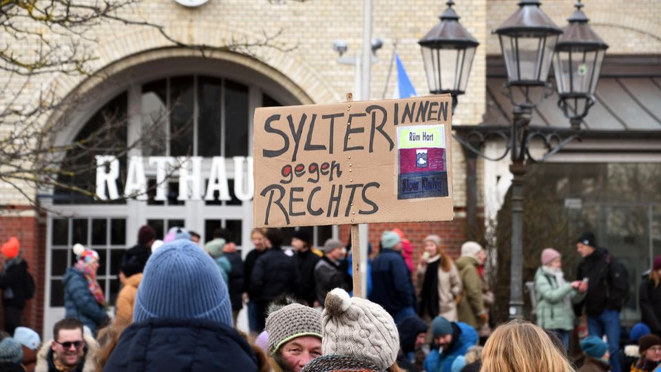 Demonstration auf Sylt gegen Rechtsextremismus