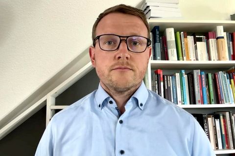 Sylt-Vorfall: Rechtsextremismus-Forscher ordnet Nazi-Parolen in VIP-Club ein
