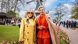 Brigitte Macron und Königin Máxima auf dem Keukenhof