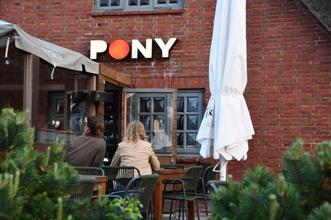 Das "Pony" liegt am Strönwai, der wohl bekanntesten Straße in Kampen
