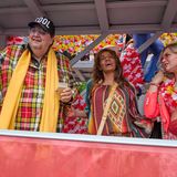 Sie gab ihr Abschiedskonzert: Nadja "Naddel" Abd el Farrag will sich endgültig aus der Öffentlichkeit zurückziehen. Auf dem Truck der "Bild"-Zeitung trat sie noch ein letztes Mal zusammen mit Millionär Andreas Ellermann auf