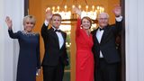 Brigitte und Emmanuel Macron neben Frank-Walter Steinmeier und Elke Büdenbender