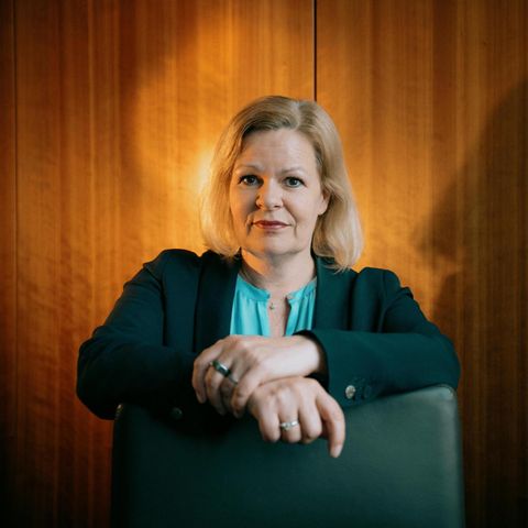 Portrait von Nancy Faeser