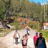 Das Unglück ereignete sich bereits am Freitagmorgen. Die Lage ist noch immer instabil – und die Hoffnung für mögliche Überlebende gering.