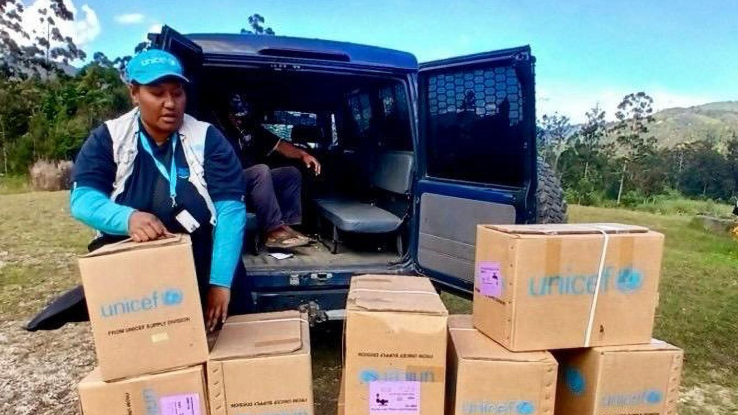 Hilfsmittel stapeln sich von Unicef